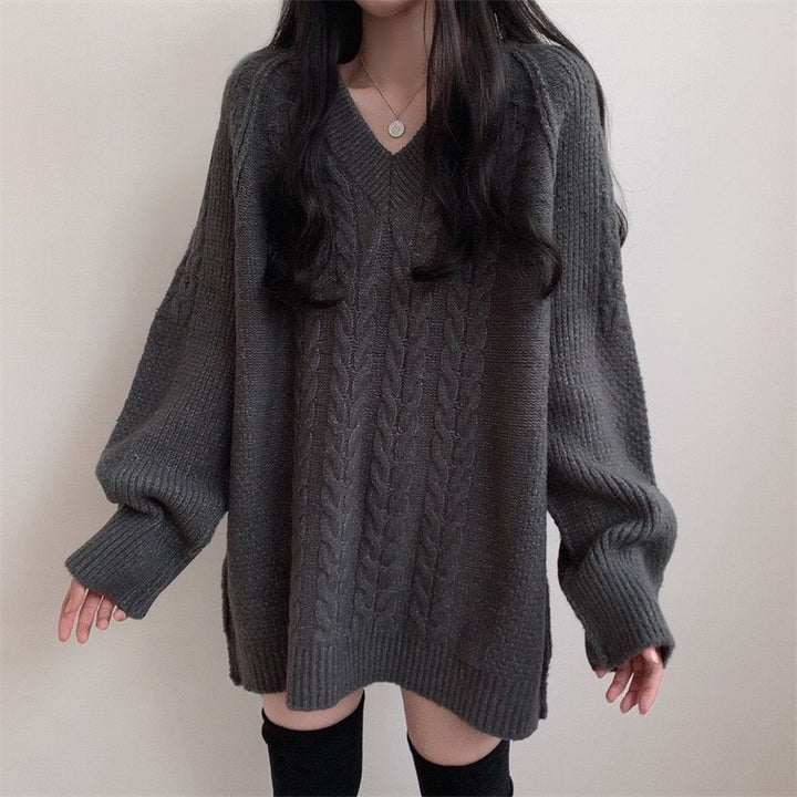 Kvindernes oversized strikket sweater med kabelmønster og V-hals Stilla