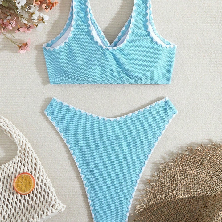 Dame bikini-sæt med komfortabel pasform og fine spidsdetaljer Stilla
