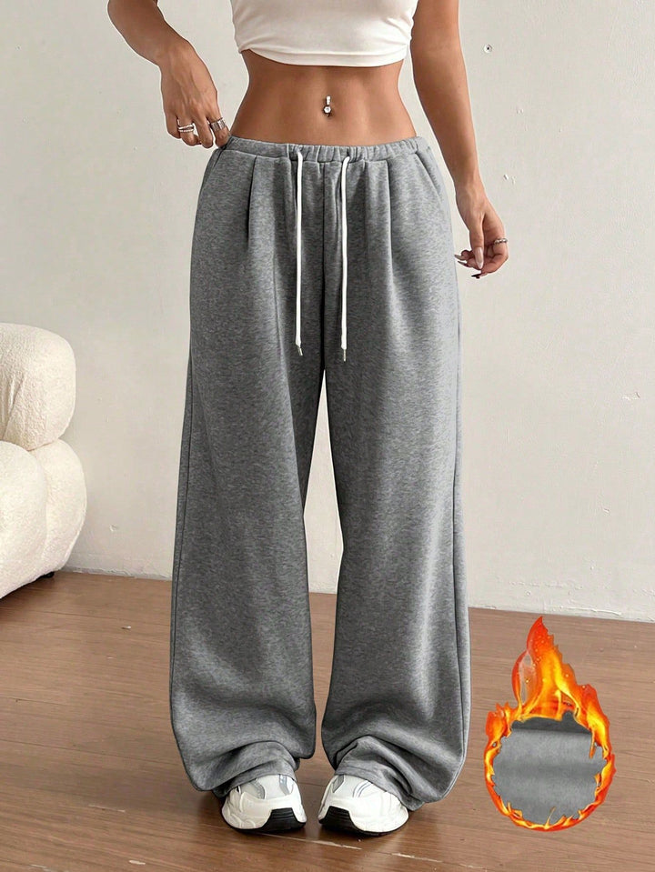Kvindernes komfortable sweatpants med en afslappet pasform og sidelommer Stilla