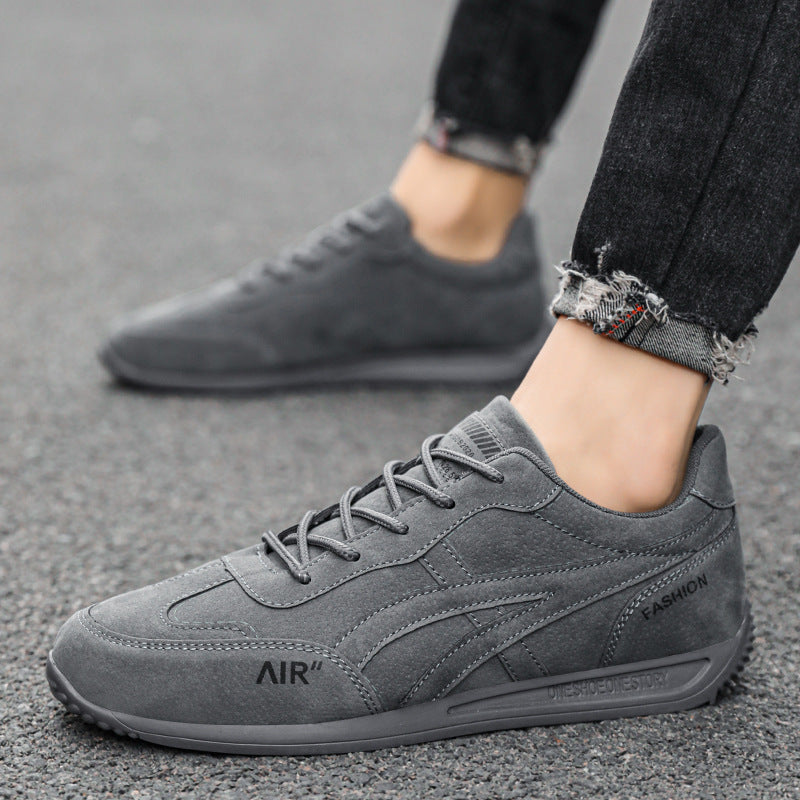 Dame Sneakers i minimalistisk design med åndbart overmateriale og skridsikker sål Stilla