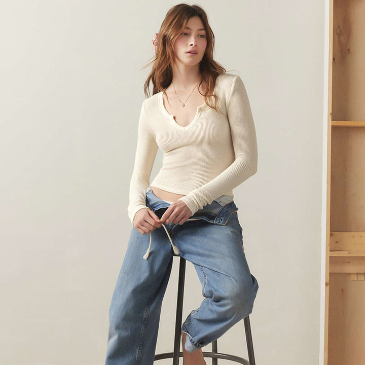 Damer kropsnær crop-top med V-hals lavet af rib-materiale Stilla