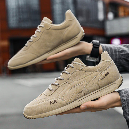 Dame Sneakers i minimalistisk design med åndbart overmateriale og skridsikker sål Stilla