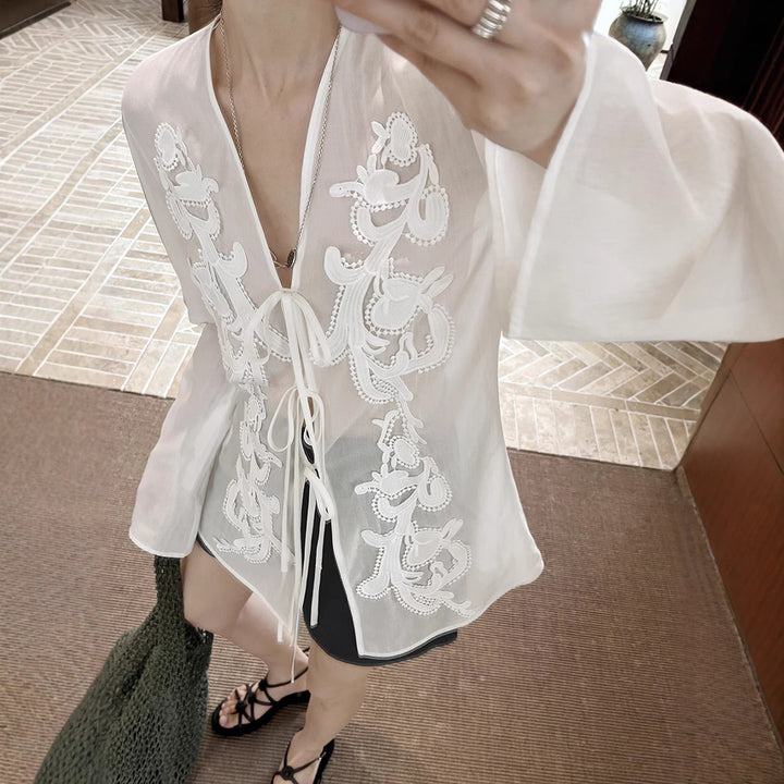 Dame elegant og kunstnerisk broderet bluse Stilla