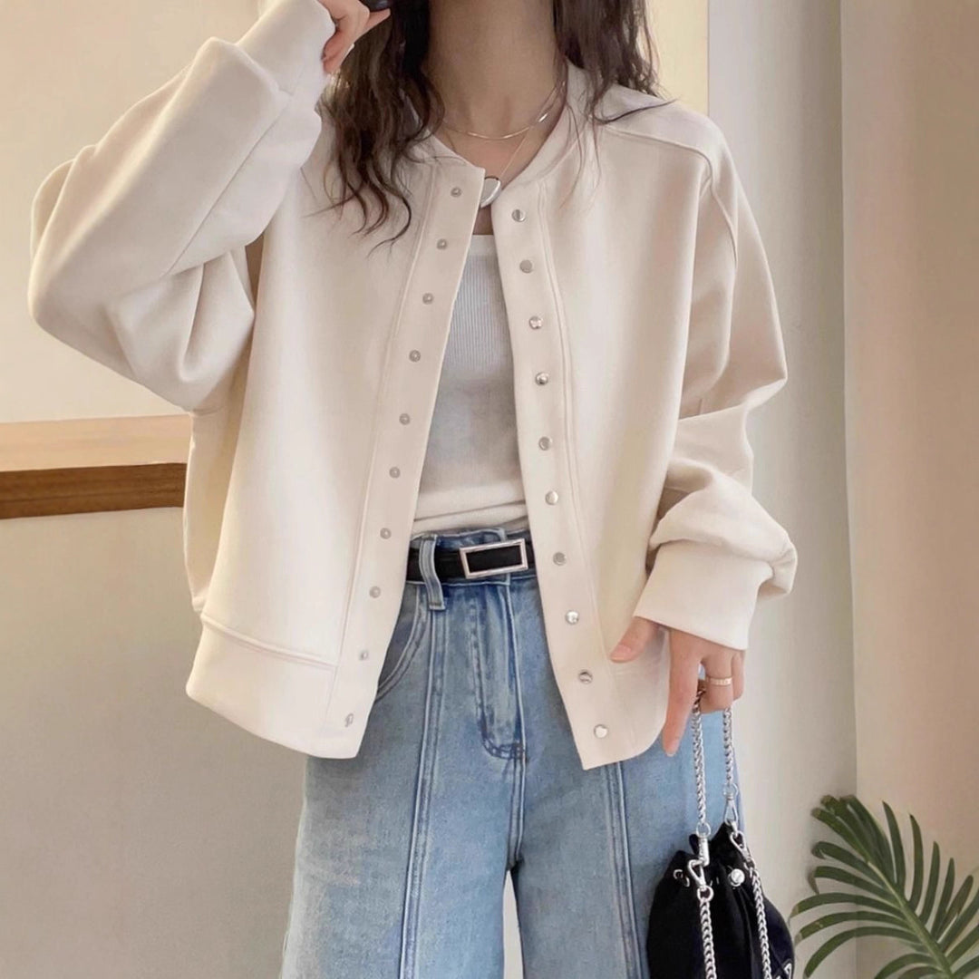 Dame sporty collegejakke med skinnende knapper Stilla