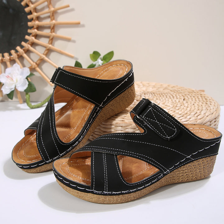 Dame Wedge-sandaler med justerbar velcro og innovativt fodseng Stilla