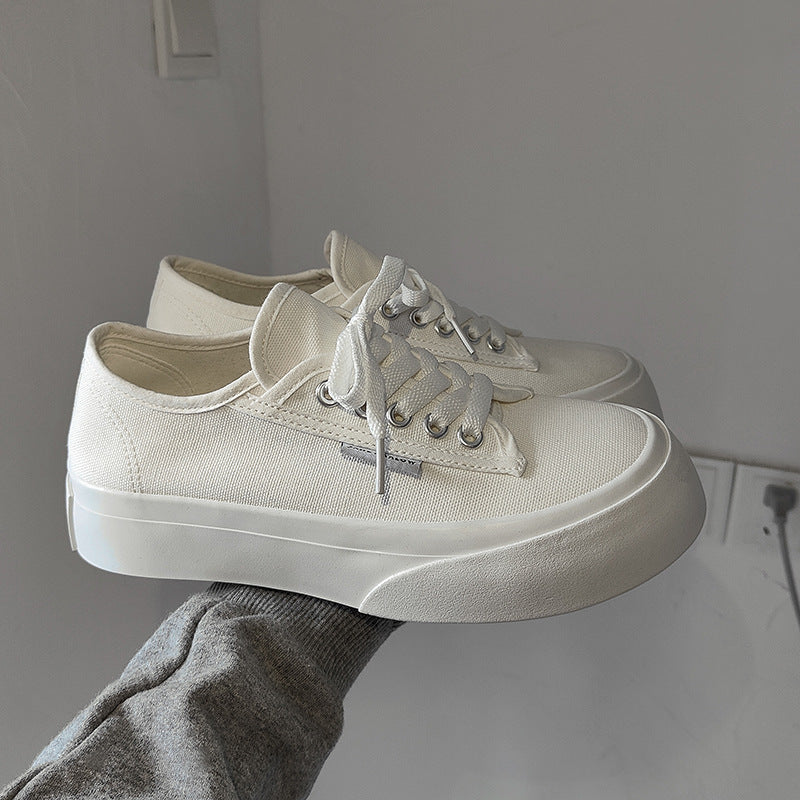 Dame sneakers i minimalistisk klassisk canvas-design med tyk sål Stilla