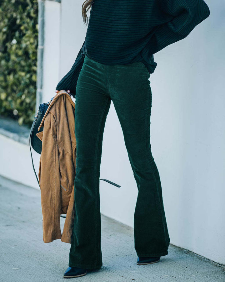 Damer Behagelige Bootcut-bukser lavet af blødt materiale Skovae