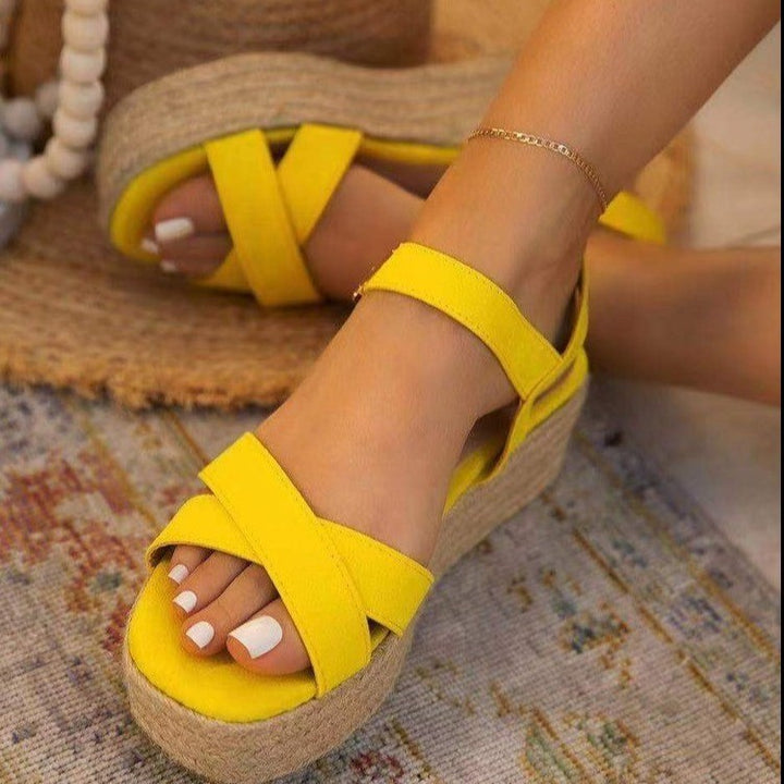 Dame Wedge-sandaler med komfortabelt fodbede og elastiske remme Stilla
