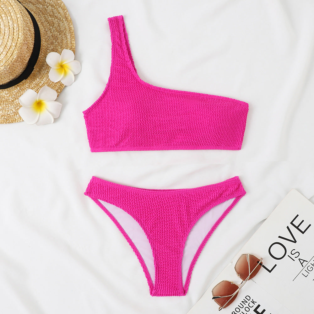 Dame triangel bikini med asymmetrisk snit og spændende design Skovae