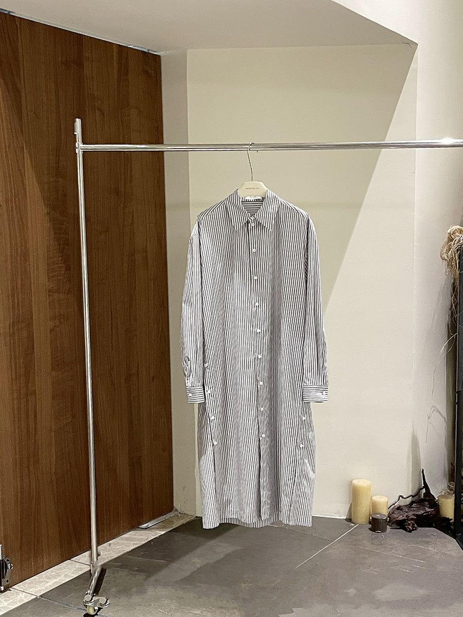 Dame Oversized Skjortekjole med fine striber og knapdetaljer Stilla