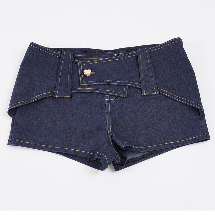 Dame denim shorts med stilfuld bånd og smykkedetaljer Skovae