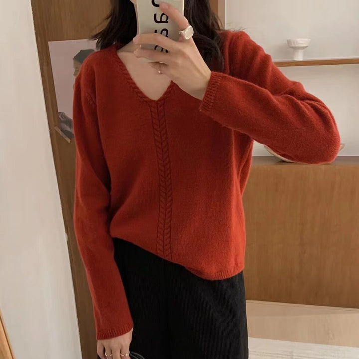 Kvinders oversized V-hals sweater med fint strikket tekstur Stilla