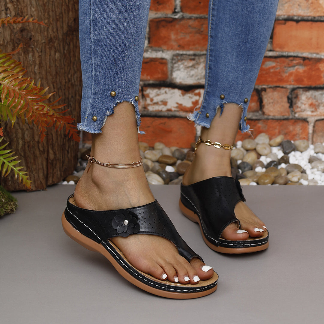 Dame Komfortable og åndbare sandaler med moderne snit Stilla