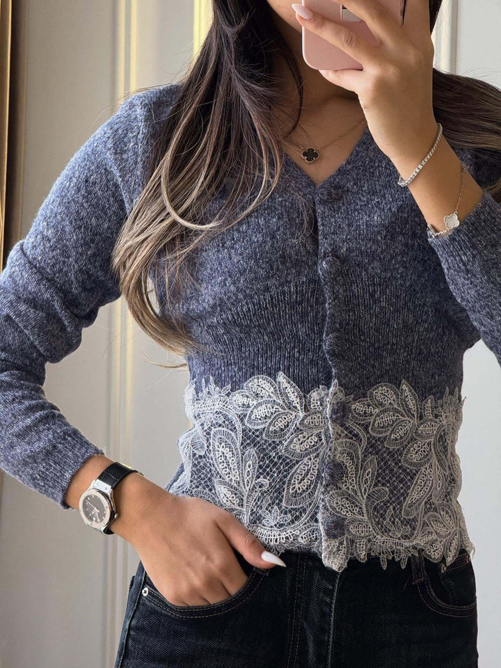 Damer cardigan med delikat blonder trim og elegante knapper Stilla