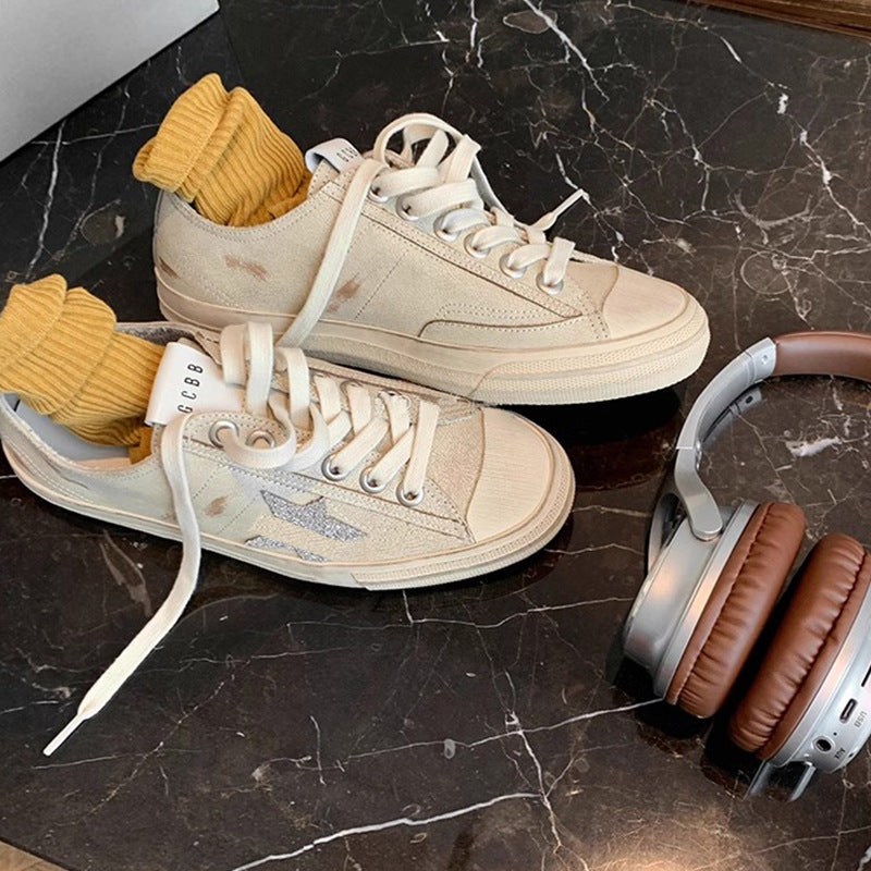 Dame Casual Sneakers i urban stil med høj kvalitet læderapplikationer og klassisk flair Stilla