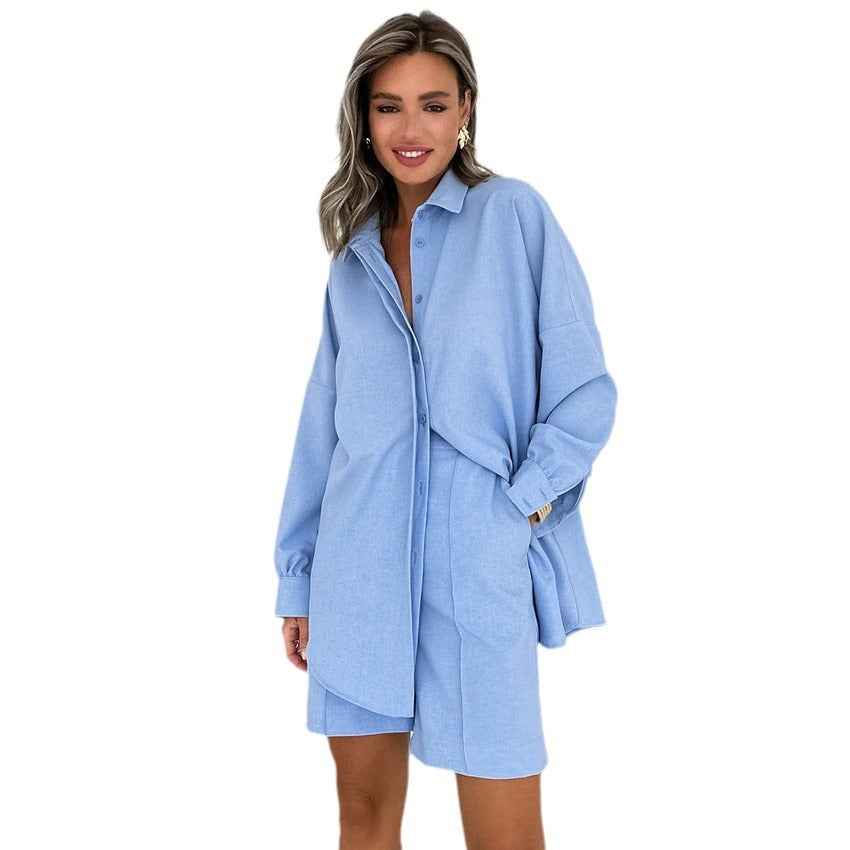 Dame sæt bestående af oversized skjorte og shorts med elegant snit Stilla