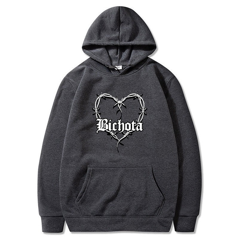 Kvinders hoodie med unikt hjerte design og broderet skrift Skovae