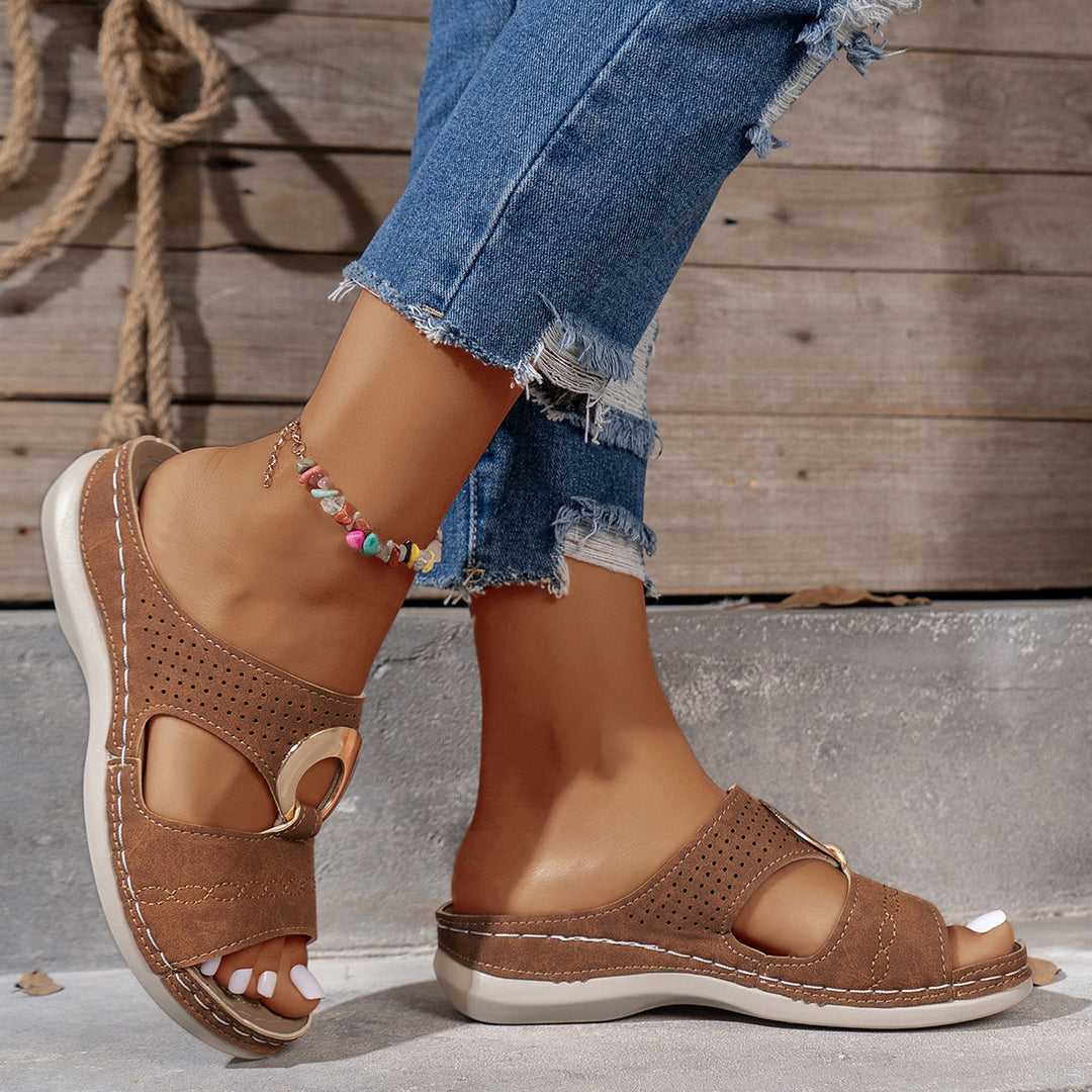 Dame Komfortable og stilfulde sandaler med fashionable detalje Stilla
