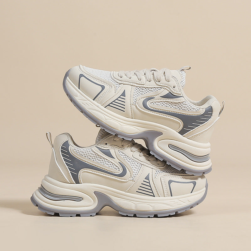 Dame Sport Sneakers med innovativt dämpningssystem og åndbar mesh-overflade Stilla