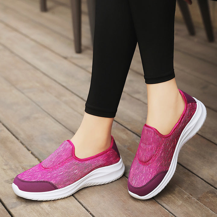 Dame nan elegant slip-on sneakers med elastiske dekorbånd, åndbar strikkonstruktion og dæmpet komfortsål Skovae