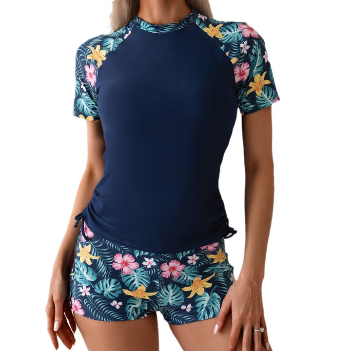 Dame Sporty badetøjssæt med blomstermønster og sidelæg Stilla