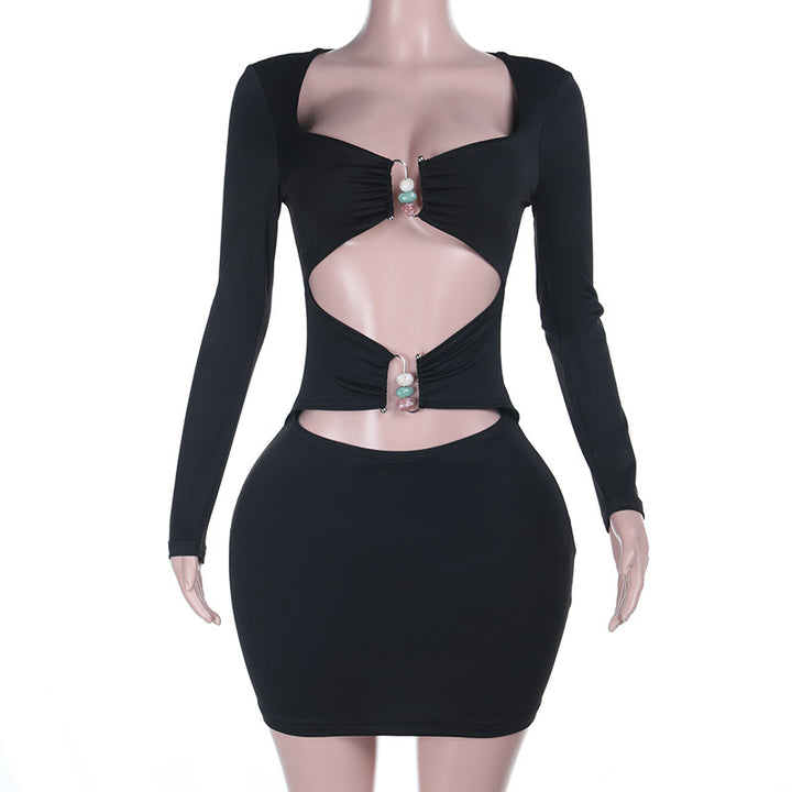Dame figursyet minikjole med stilfulde cut-outs og elegante dekorelementer Skovae