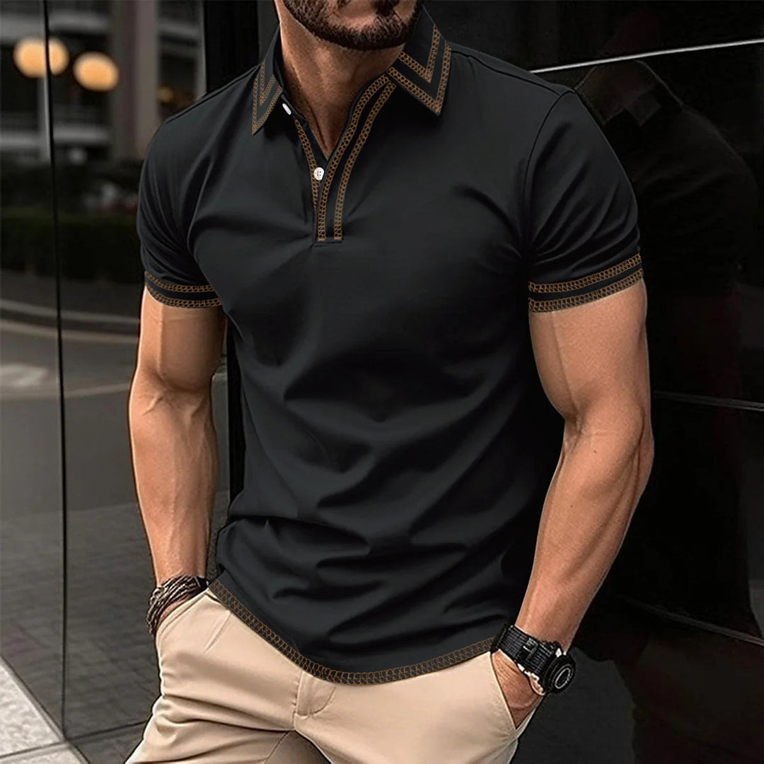 Stilfuld herre-polo med trendy broderidetaljer Stilla