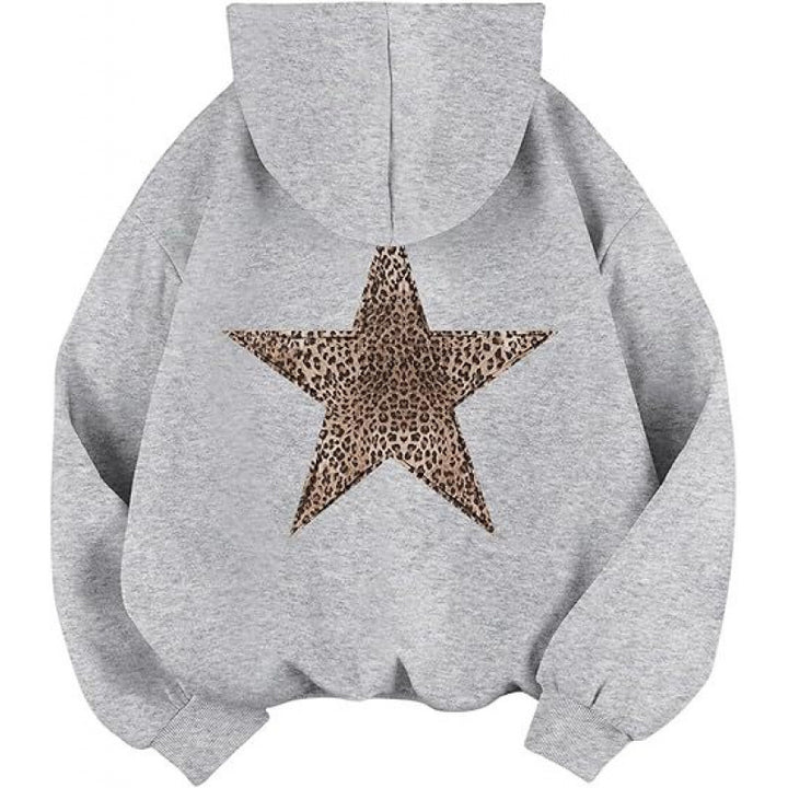 Kvinders hoodie med stilfuldt leopardstjernedesign og afslappet pasform Skovae