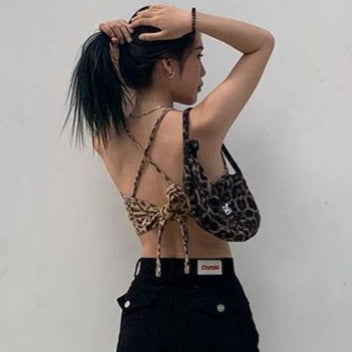 Dame Crop-Top med trendy leopardmønster og smalle stropper Skovae