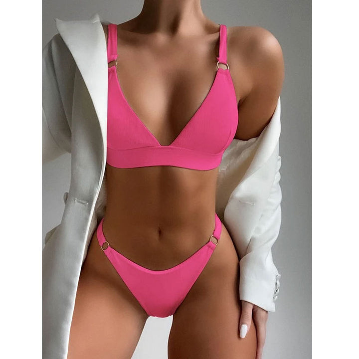 Dame triangel-bikini med moderne accenter Skovae
