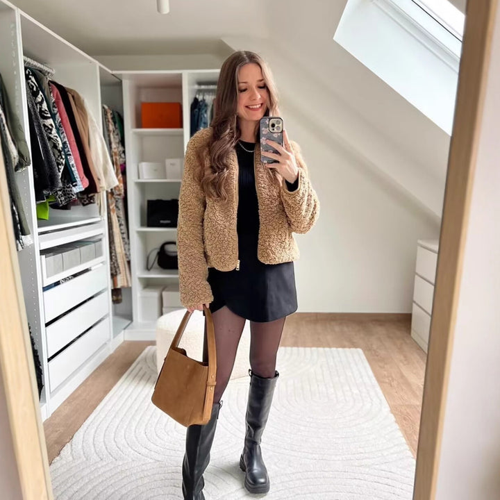 Dame fleecejakke med rummelige lommer og elegant lynlås Stilla