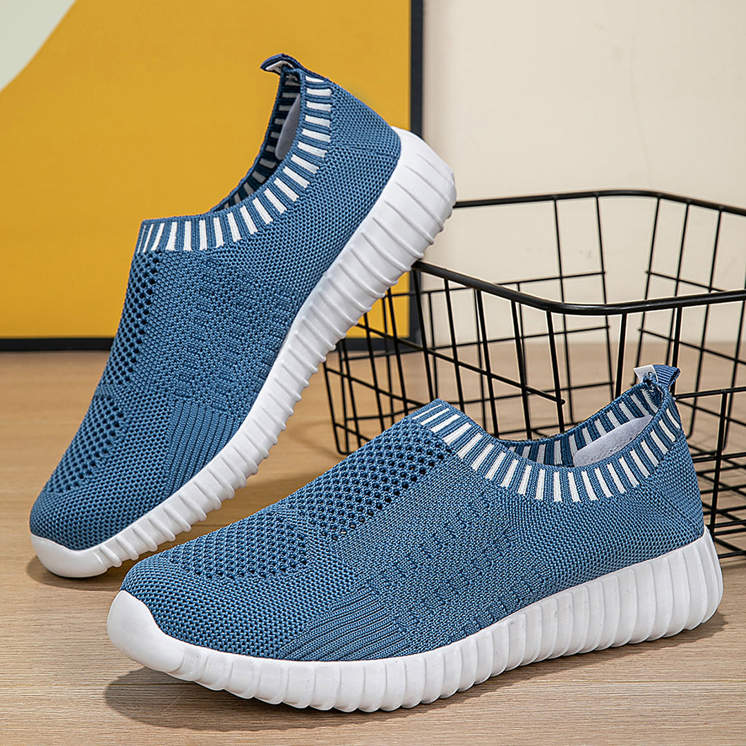 Damer nan elastisk slip-on komfort sneakers med tredimensionel strikstruktur og profileret let sål Skovae