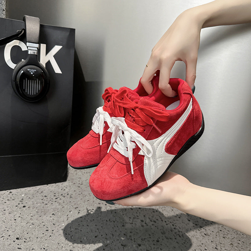 Dame Sporty Sneakers med innovativ snørestil Stilla