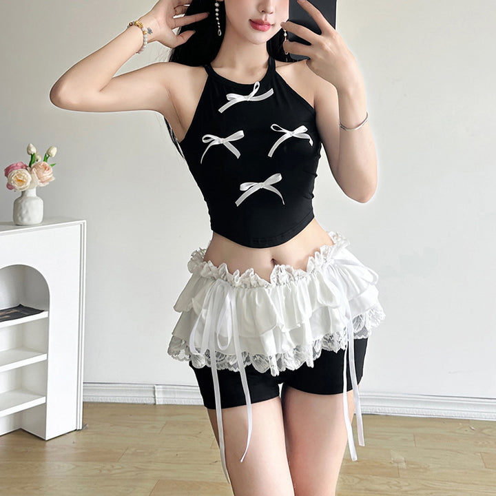 Dame shorts med flæse detaljer og blonde kant Stilla