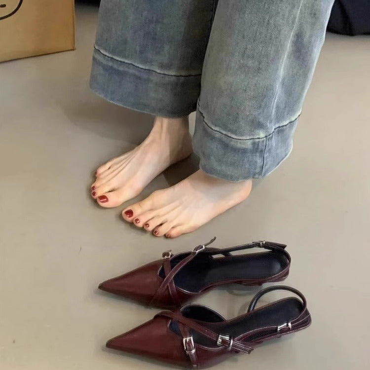 Dame Spids tå Slingback Hæle med justerbare Remme Stilla
