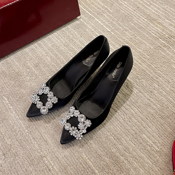 Dame elegante Pumps med strassbesat dekoration Stilla