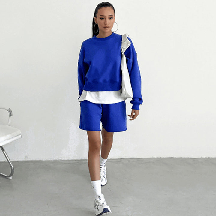 Dame sæt bestående af kortærmet sweatshirt og sporty bukser Stilla