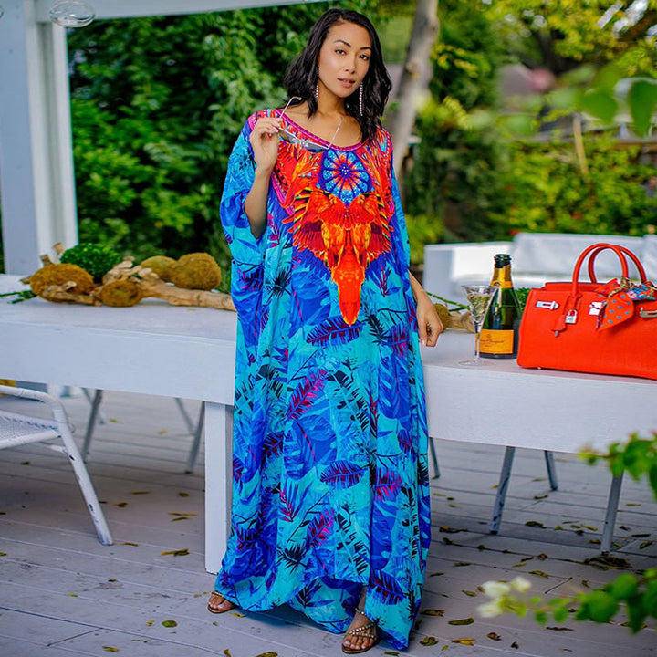 Dame Maxi-Kaftan med farverigt dyremotiv og bredt skårede ærmer Stilla