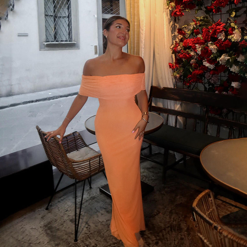 Elegant aftenkjole til kvinder med off-shoulder design Stilla
