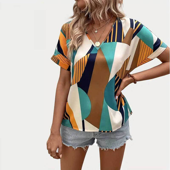 Dame bomulds T-shirt med moderne geometrisk mønster og V-udskæring Stilla