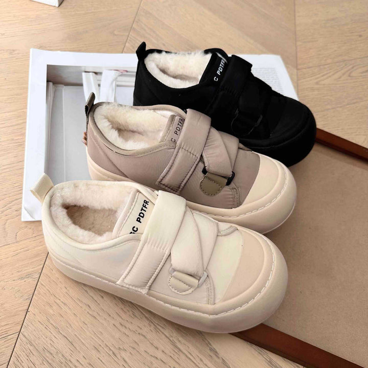 Dame Komfortable Sneakers med blødt indlæg og praktisk velcro Stilla
