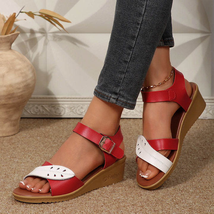 Dame Wedge-sandaler med elegant rem og moderne design Stilla