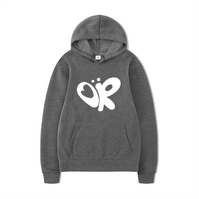 Dame hoodie med stort print og praktisk kænguru lomme Skovae