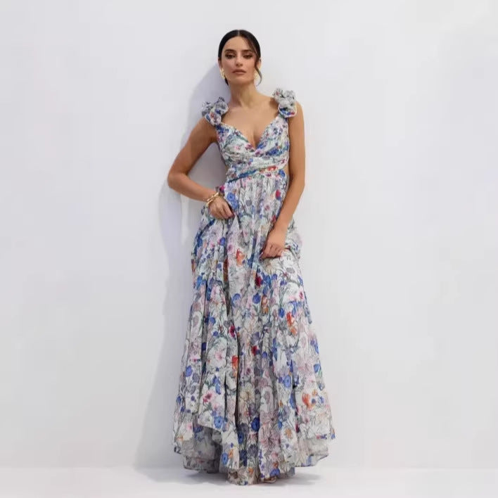 Kvindernes maxi kjole i romantisk vintage stil med en flydende nederdel og flæse detaljer