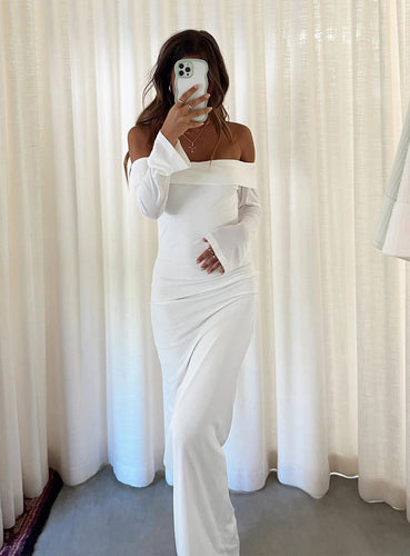 Dame Off-Shoulder Maxikjole med tætsiddende snit Stilla