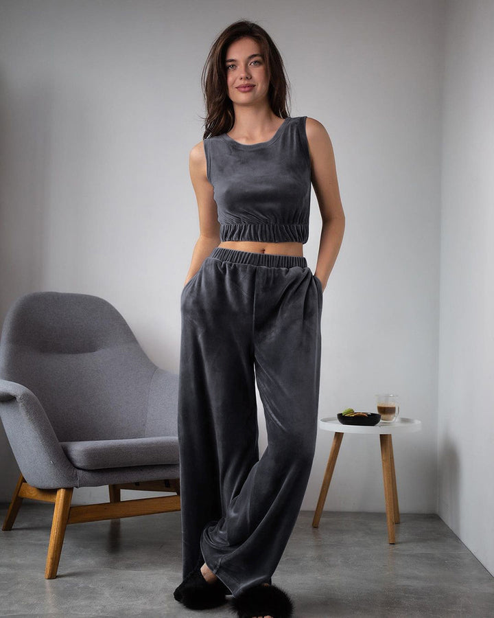 Dame Loungewear-sæt med elastisk talje og ærmeløs Crop-Top Stilla