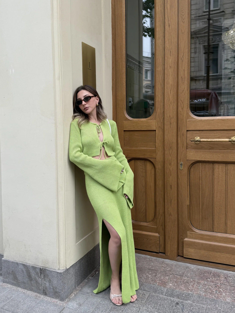Kvinder Elegant Strik Kjole med Dyb U-hals og Chic Slids Stilla