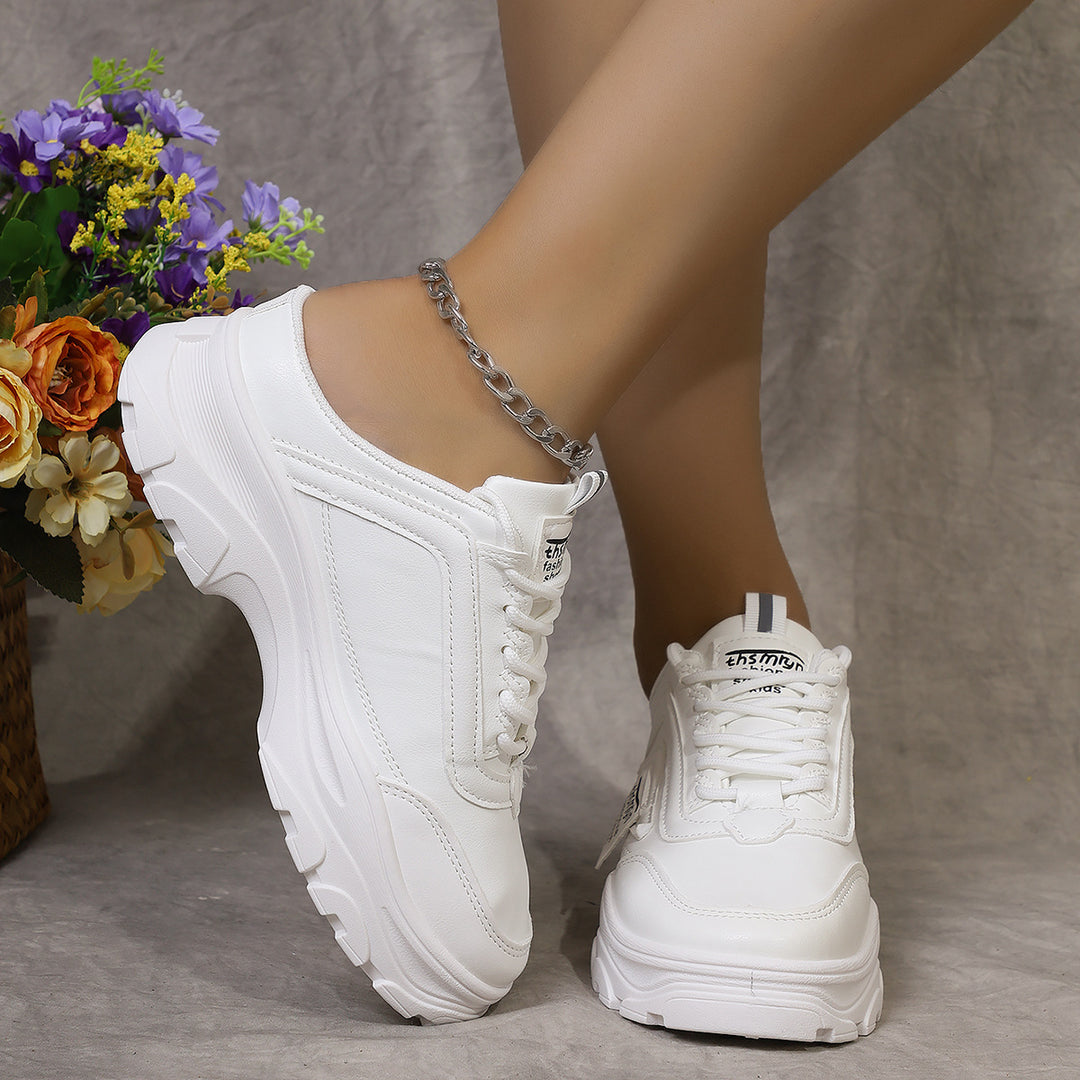 Dame mode Sneakers med trendy plateau sål og sporty design Stilla