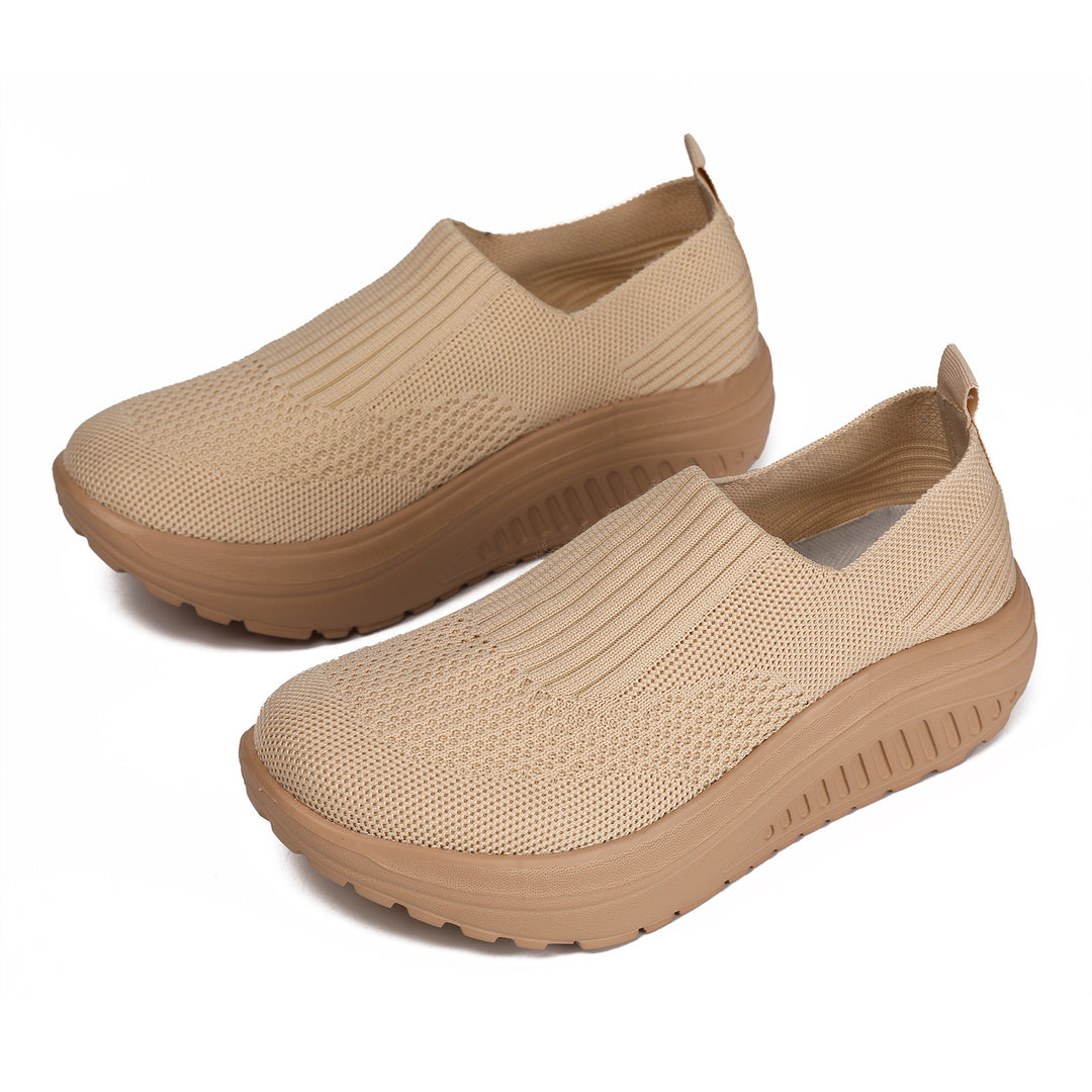 Dame nan Slip-On-strikskotype med elastisk indgang og viskoelastisk komfortsål Skovae
