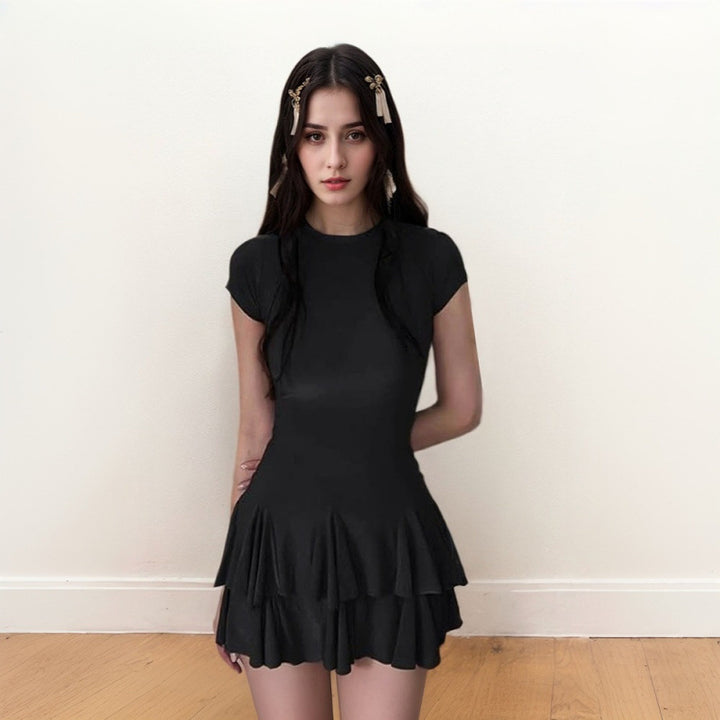 Damen Freizeitkleid mit fließendem Rock und raffinierten Rüschen Skovae